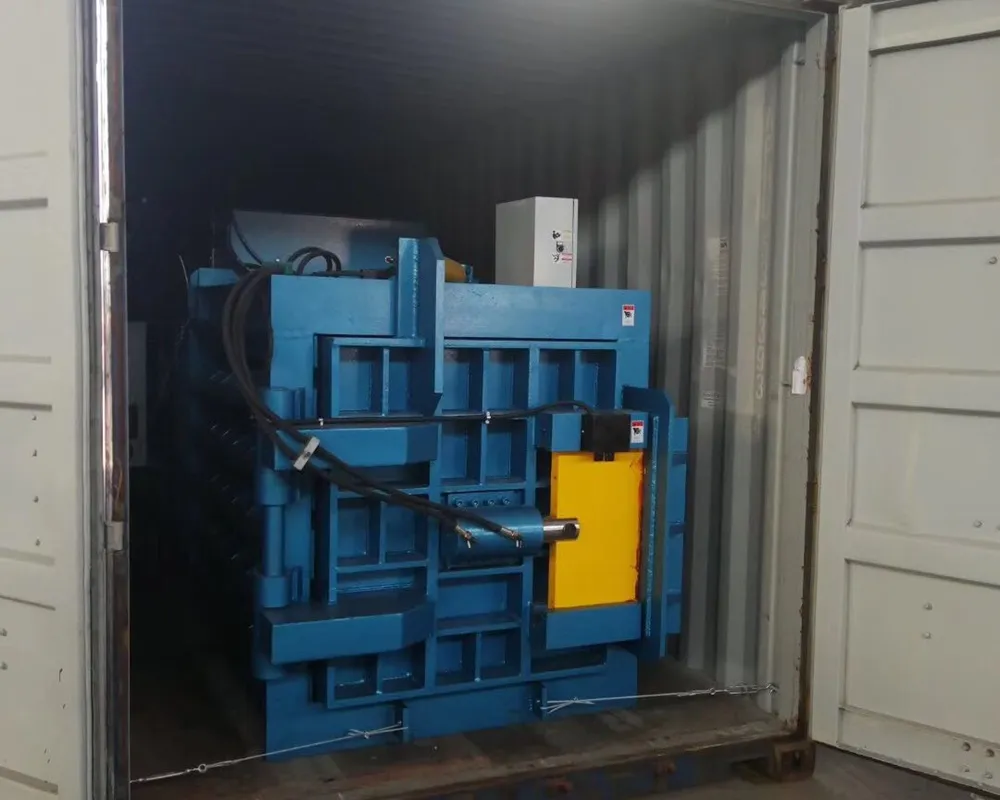 Manual tie horizontal baler